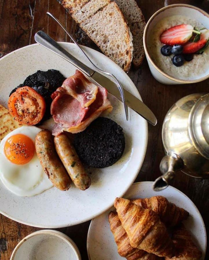 The Loch Lomond Arms Hotel 러스 외부 사진