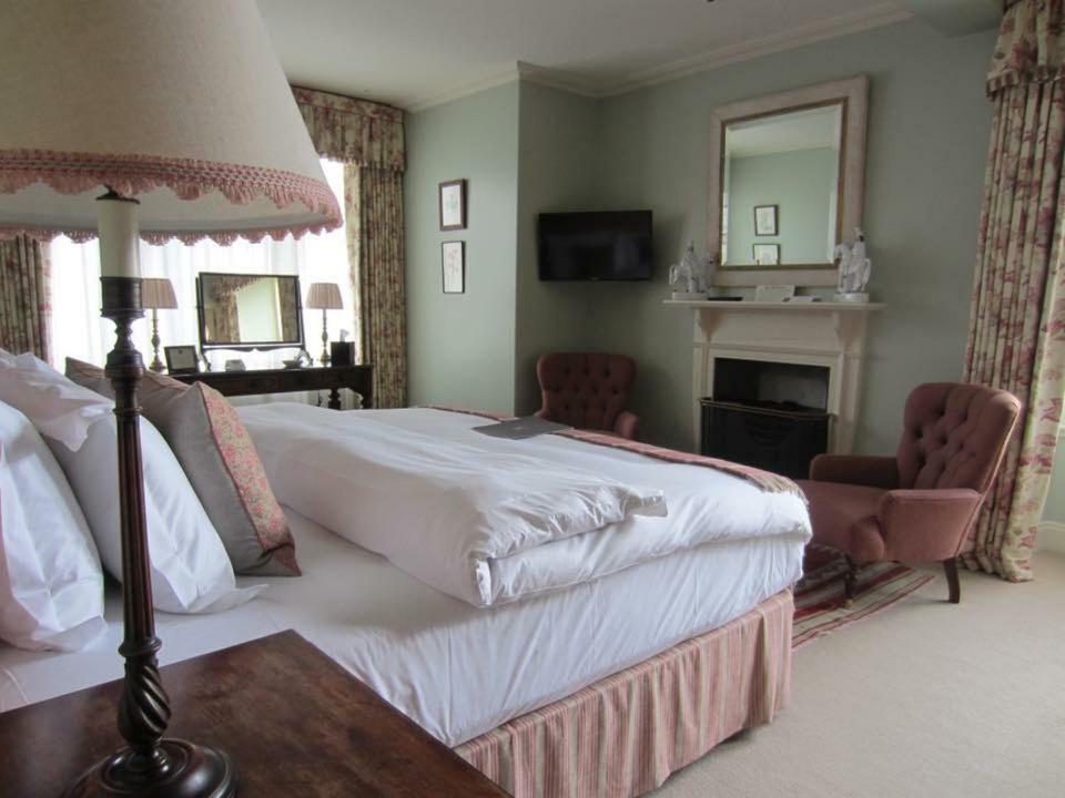 The Loch Lomond Arms Hotel 러스 외부 사진